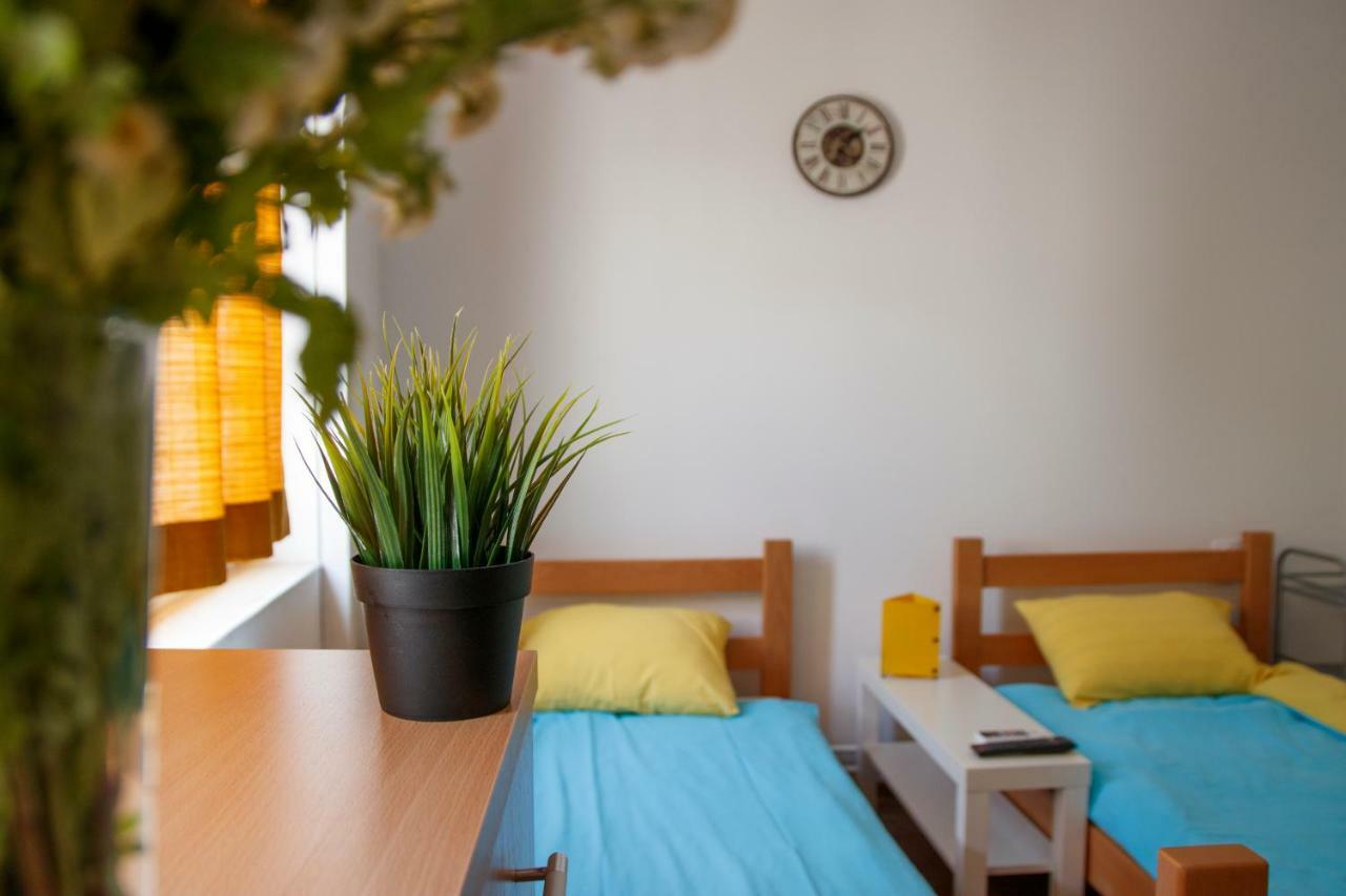 Guesthouse Night&Day Subotica Exterior foto